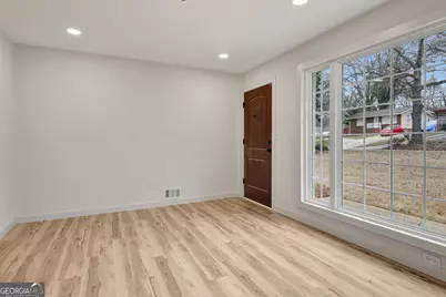 183 Pine Street NE, Fairburn, GA 30213 - Photo 10