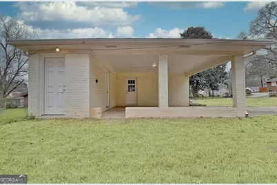 183 Pine Street NE, Fairburn, GA 30213 - Photo 6