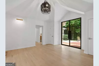 366 Blackland Road NW, Atlanta, GA 30342 - Photo 8