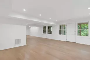 366 Blackland Rd NW, Atlanta, GA 30342 - Photo 44