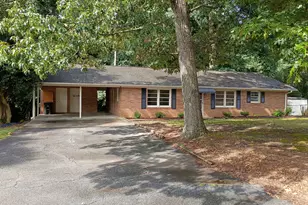 70 5th St, Hartwell, GA 30643 - Photo 1