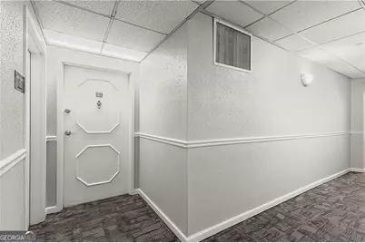 2479 Peachtree Road NE #APT 1716, Atlanta, GA 30305 - Photo 2