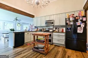 111 Banks St, Shady Dale, GA 31085 - Photo 36