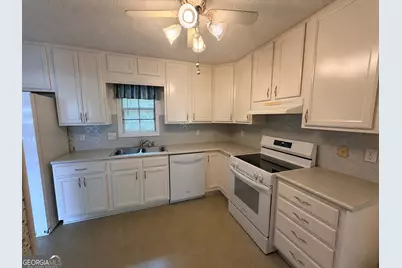 1926 Argonne Drive, Morrow, GA 30260 - Photo 4
