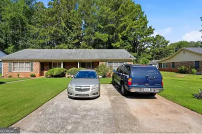 3440 Southgate Trail SE #A &amp; B, Conyers, GA 30013 - Photo 2