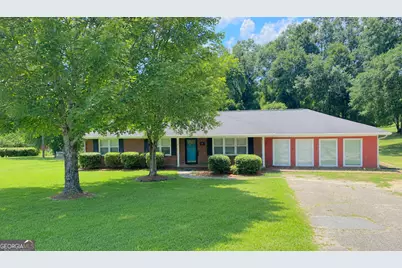 100 W Greenwood Drive, Carrollton, GA 30117 - Photo 1