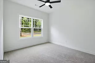 2474 Fischer Rd, Sharpsburg, GA 30277 - Photo 18