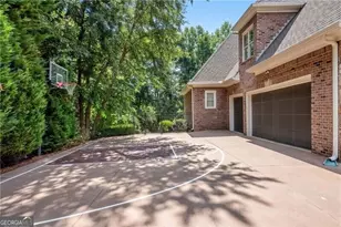 2140 Tee Dr, Braselton, GA 30517 - Photo 2