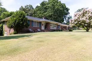 403 Ridgecrest Dr, Elberton, GA 30635 - Photo 1