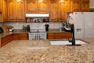 403 Ridgecrest Dr, Elberton, GA 30635 - Photo 10