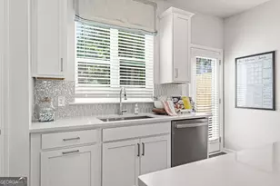 603 Rose Hill Ln, Lawrenceville, GA 30044 - Photo 16