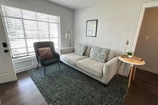 907 White St SW, Atlanta, GA 30310 - Photo 2