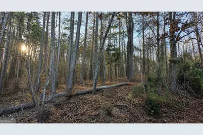 2560 Hi Roc Circle NE, Conyers, GA 30012 - Photo 2