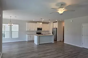 27 Ashmont St, Savannah, GA 31407 - Photo 6