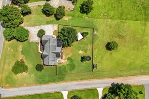 1601 Beville Dr, Griffin, GA 30224 - Photo 6