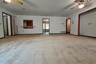 120 Aspen Lake Dr E, Newnan, GA 30263 - Photo 88