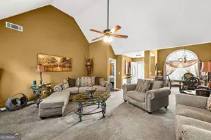 516 Gonzaga Cir, Hampton, GA 30228 - Photo 8