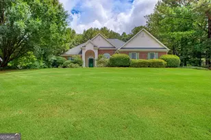 305 Surrey Park Dr, Fayetteville, GA 30215 - Photo 2
