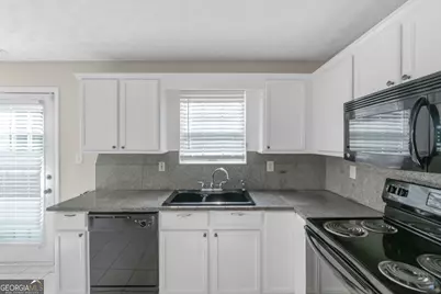 97 Livingston Lane, Covington, GA 30016 - Photo 8