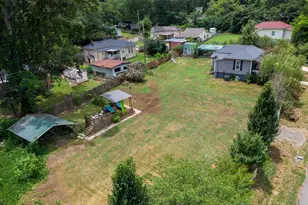 94 E Wood St, Newnan, GA 30263 - Photo 28