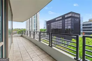 700 Park Regency Pl NE, Atlanta, GA 30326 - Photo 24