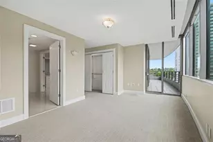 700 Park Regency Pl NE, Atlanta, GA 30326 - Photo 8