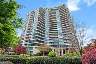 700 Park Regency Pl NE, Atlanta, GA 30326 - Photo 1