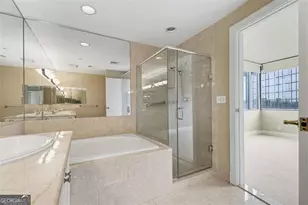 700 Park Regency Pl NE, Atlanta, GA 30326 - Photo 20