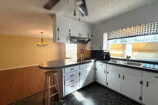 905 Goodman St, Sparks, GA 31647 - Photo 10