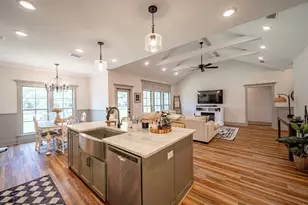 1902 Pebblewood E, Adel, GA 31620 - Photo 8