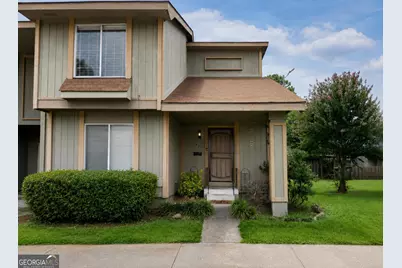 146 Stoneridge Drive #146, Warner Robins, GA 31088 - Photo 1