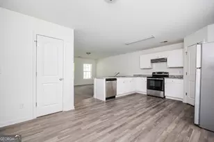 6742 Mancha St, South Fulton, GA 30349 - Photo 10