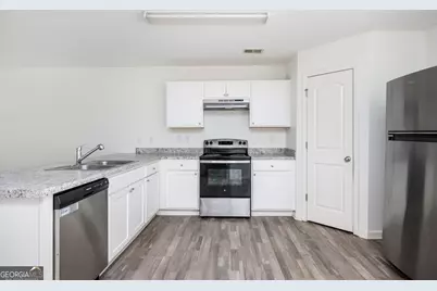 6742 Mancha Street, South Fulton, GA 30349 - Photo 6