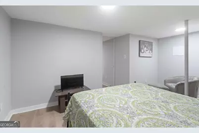 537 W Lake Avenue NW, Atlanta, GA 30318 - Photo 30