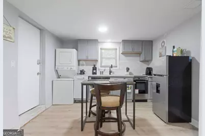 537 W Lake Avenue NW, Atlanta, GA 30318 - Photo 34