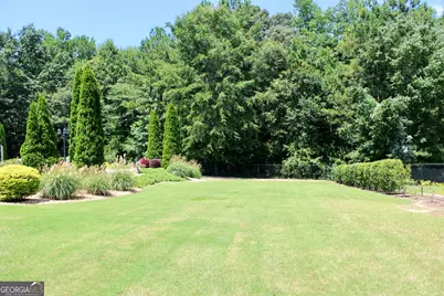628 Wellington Drive, Winder, GA 30680 - Photo 8
