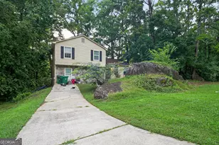 3040 Orbit Cir, Ellenwood, GA 30294 - Photo 4
