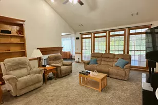 9361 Arbor Glen Ct, Jonesboro, GA 30236 - Photo 4