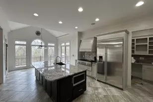 8069 Kenstone Ct, Sandy Springs, GA 30350 - Photo 4