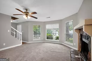 939 Lake Dr Ct, Stone Mountain, GA 30088 - Photo 10