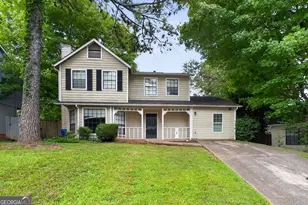 939 Lake Dr Ct, Stone Mountain, GA 30088 - Photo 1