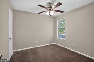 939 Lake Dr Ct, Stone Mountain, GA 30088 - Photo 22