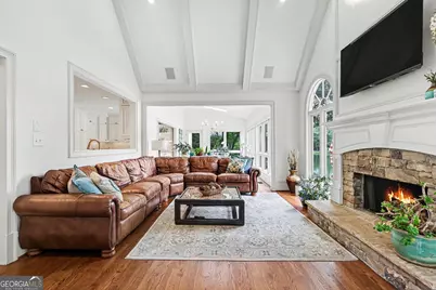 525 Avignon Court, Sandy Springs, GA 30350 - Photo 18