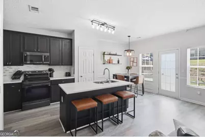 2550 Capella Circle SW, Atlanta, GA 30331 - Photo 6