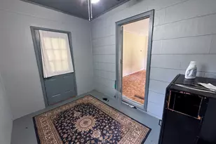 209 Vernon St, Dublin, GA 31021 - Photo 10