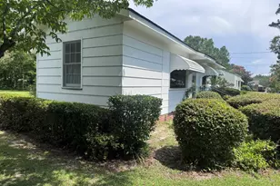 209 Vernon St, Dublin, GA 31021 - Photo 2
