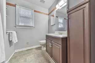 1043 Oakdale Dr SE, Smyrna, GA 30080 - Photo 10