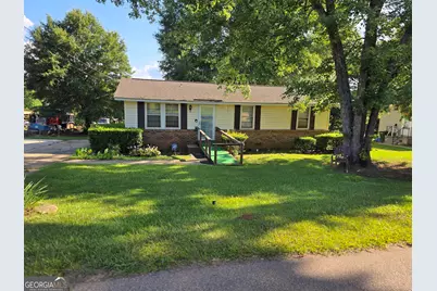 934 Clairmont Avenue, Comer, GA 30629 - Photo 2