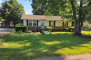 934 Clairmont Ave, Comer, GA 30629 - Photo 2
