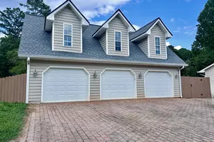 200 Hedgewood Ct, Peachtree City, GA 30269 - Photo 4
